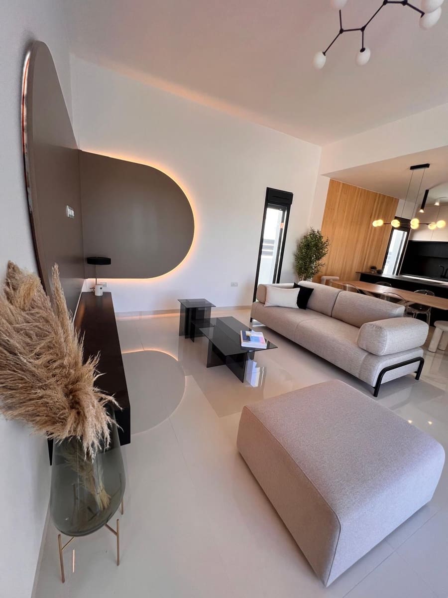 Chalet de 3 habitaciones en San Miguel de Salinas en venta con piscina garaje - 429.900 € (Ref: 9468701)