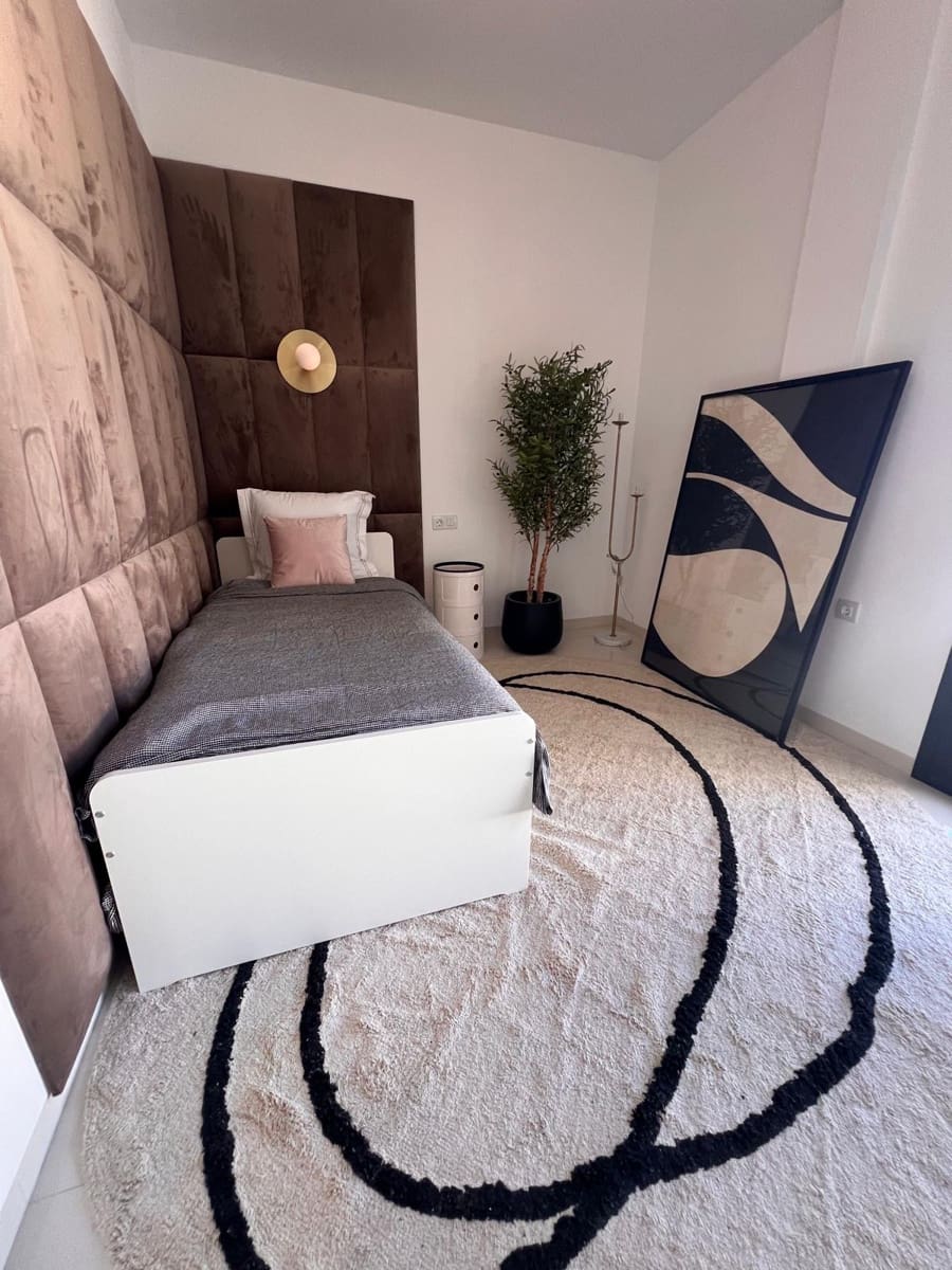 Chalet de 3 habitaciones en San Miguel de Salinas en venta con piscina garaje - 429.900 € (Ref: 9468701)