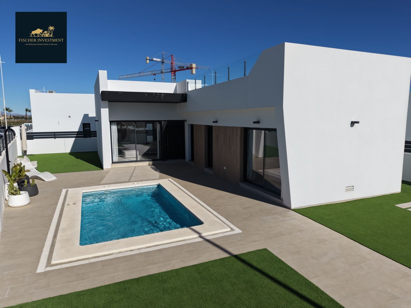 Chalet de 3 habitaciones en San Miguel de Salinas en venta con piscina garaje - 429.900 € (Ref: 9468701)