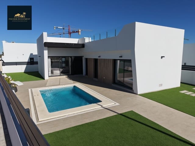 Chalet de 3 habitaciones en San Miguel de Salinas en venta con piscina garaje - 429.900 € (Ref: 9468701)