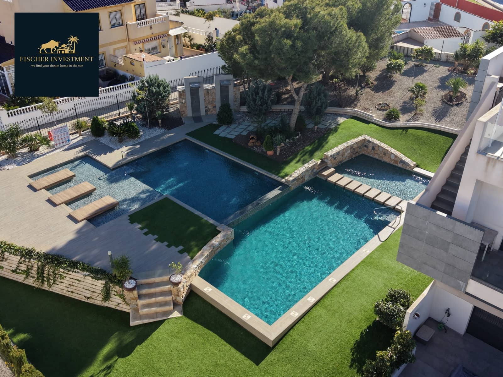 3 bedroom Apartment for sale in Torrevieja with pool garage - € 279,900 (Ref: 9496578)