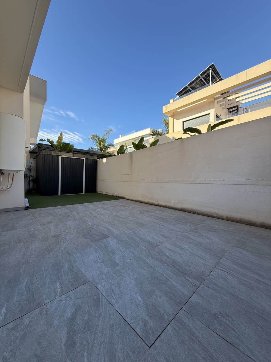 3 quarto Moradia para venda em Los Montesinos com piscina garagem - 409 000 € (Ref: 9529116)