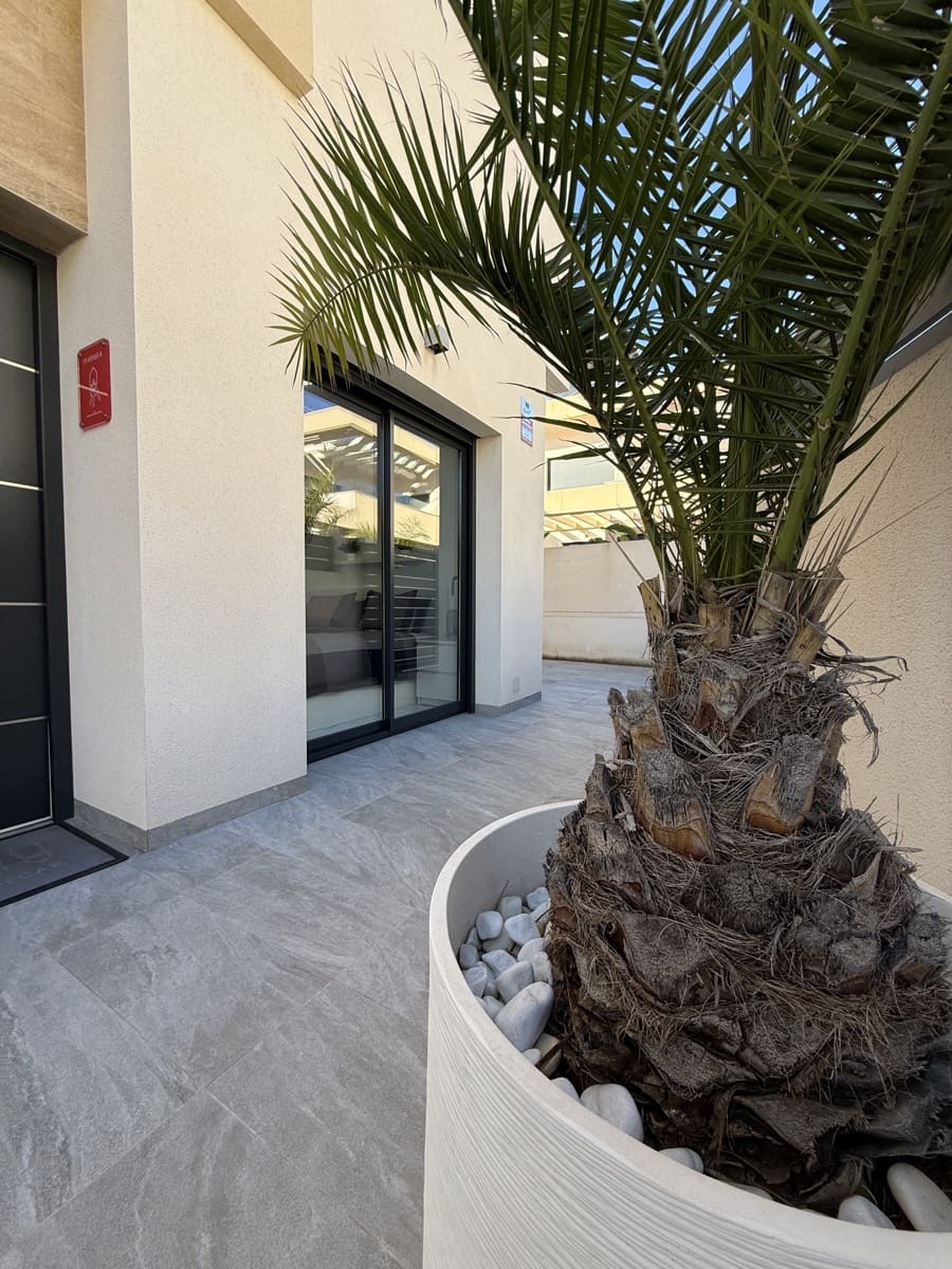 3 quarto Moradia para venda em Los Montesinos com piscina garagem - 409 000 € (Ref: 9529116)