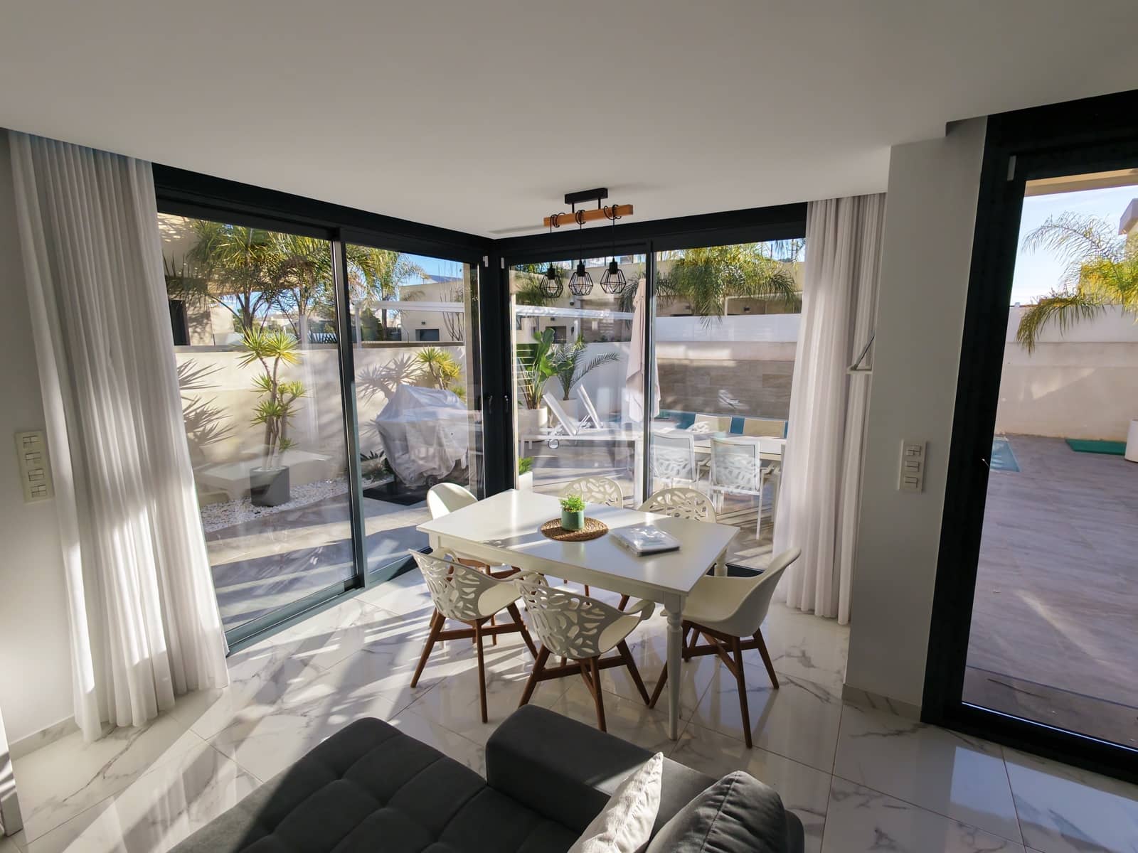 3 quarto Moradia para venda em Los Montesinos com piscina garagem - 409 000 € (Ref: 9529116)