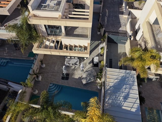 3 quarto Moradia para venda em Los Montesinos com piscina garagem - 409 000 € (Ref: 9529116)