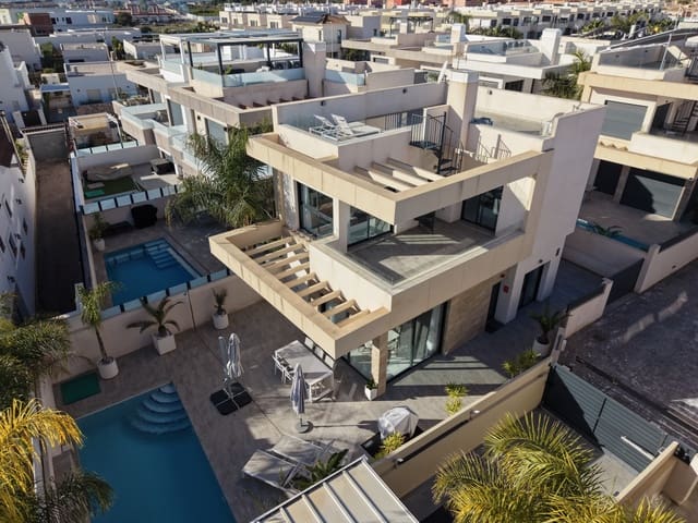 3 quarto Moradia para venda em Los Montesinos com piscina garagem - 409 000 € (Ref: 9529116)