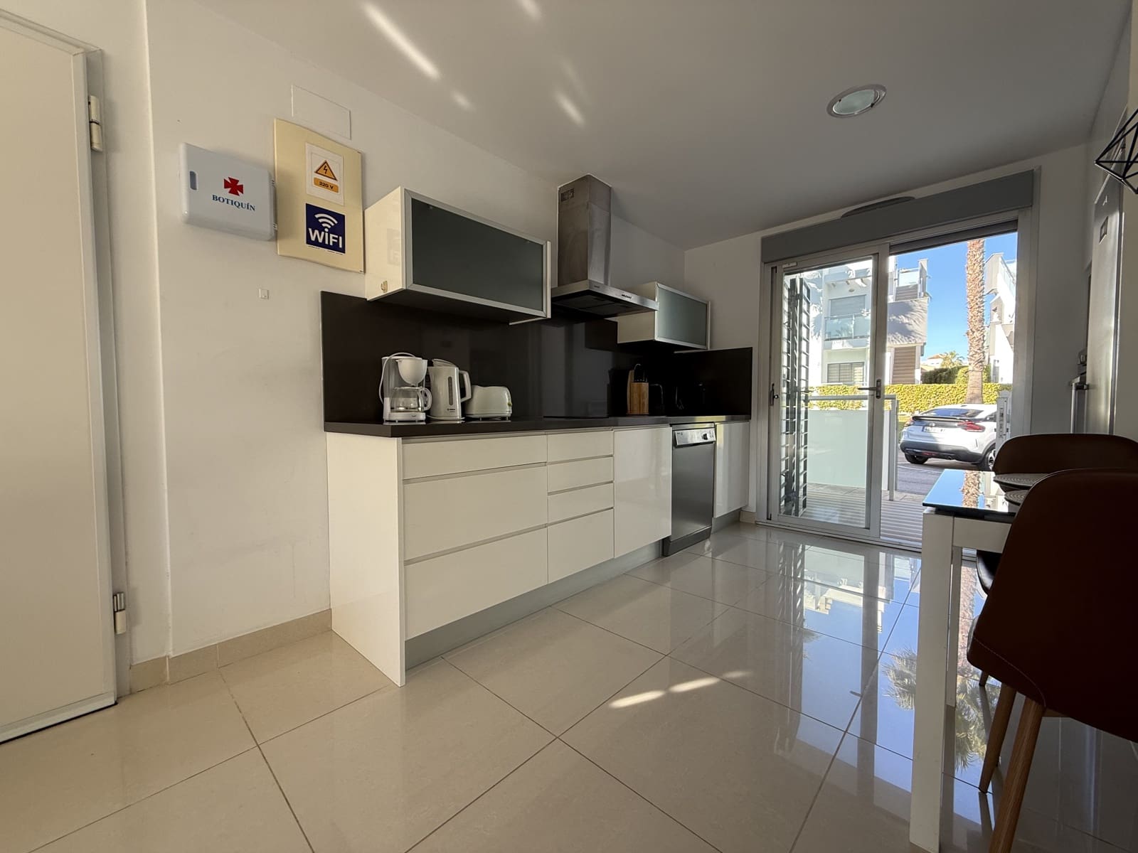 2 soveværelse Lejlighed til salg i Torrevieja med swimmingpool garage - € 233.900 (Ref: 9550549)