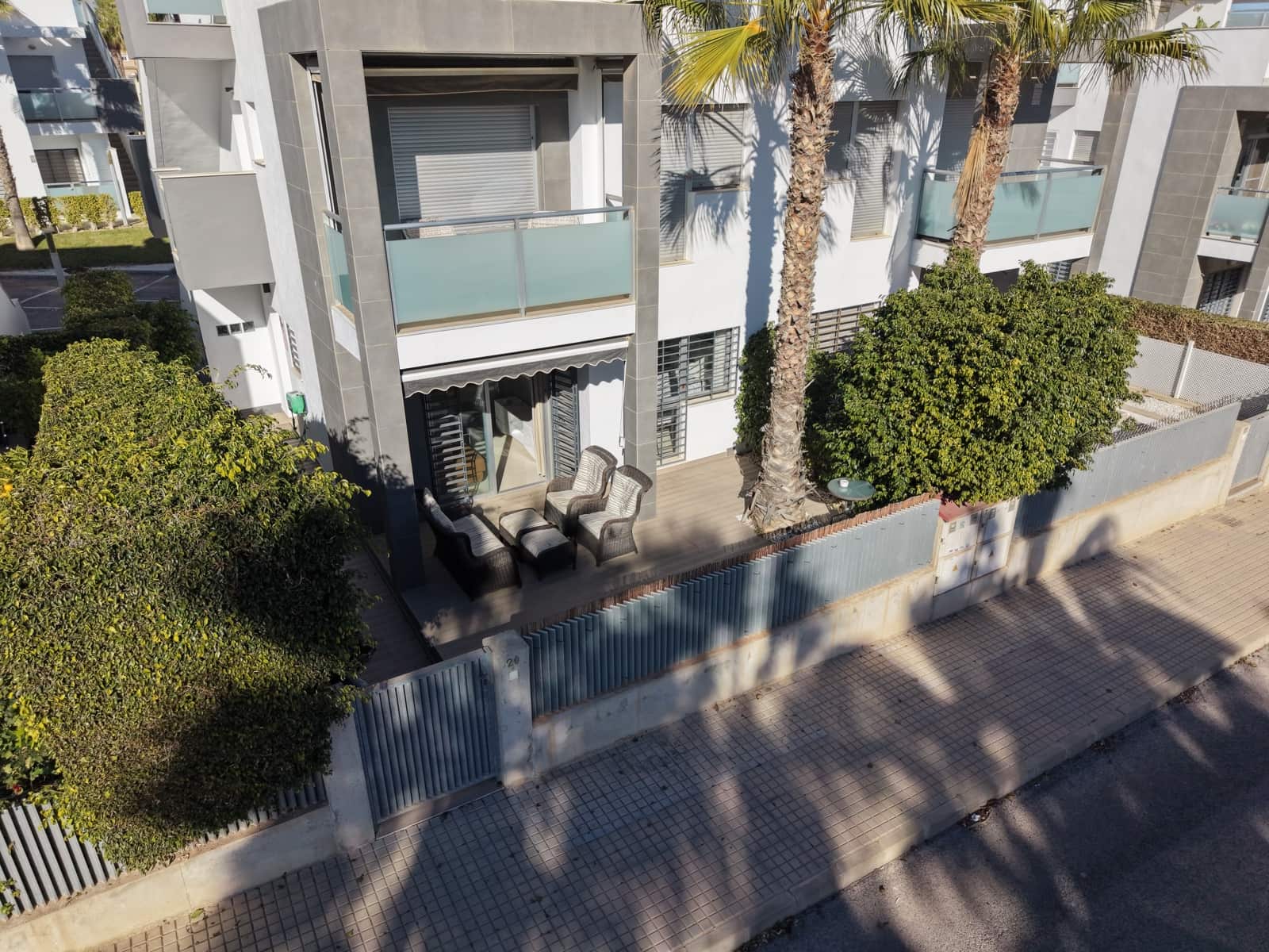 2 soveværelse Lejlighed til salg i Torrevieja med swimmingpool garage - € 233.900 (Ref: 9550549)