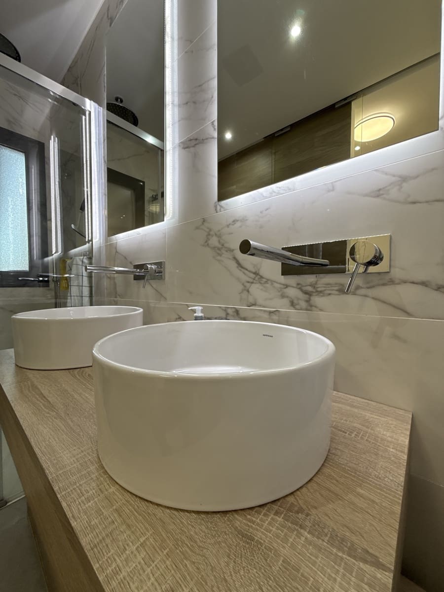 Apartamento de 2 habitaciones en Torrevieja en venta con piscina garaje - 264.900 € (Ref: 9550550)