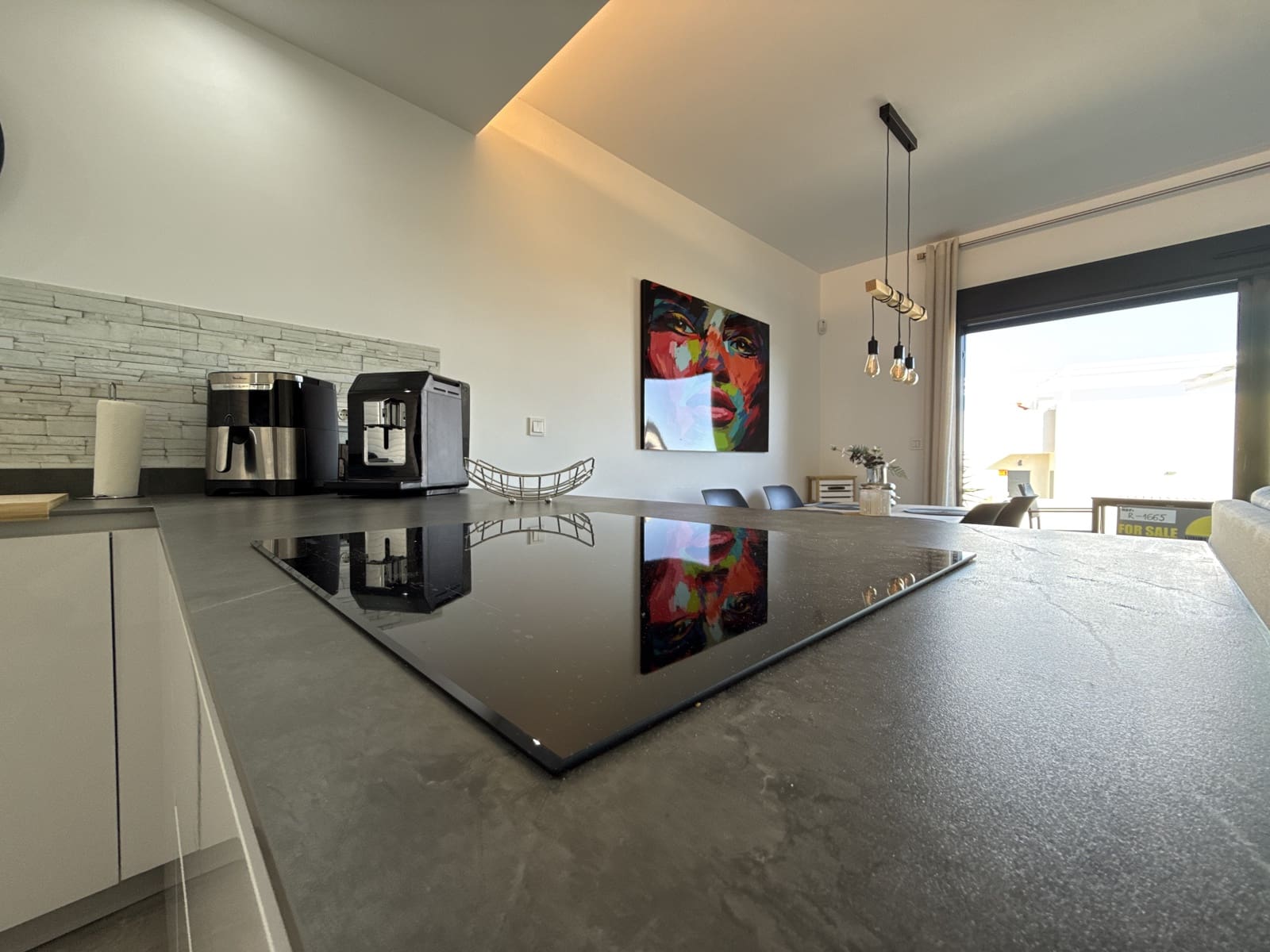 Apartamento de 2 habitaciones en Torrevieja en venta con piscina garaje - 264.900 € (Ref: 9550550)