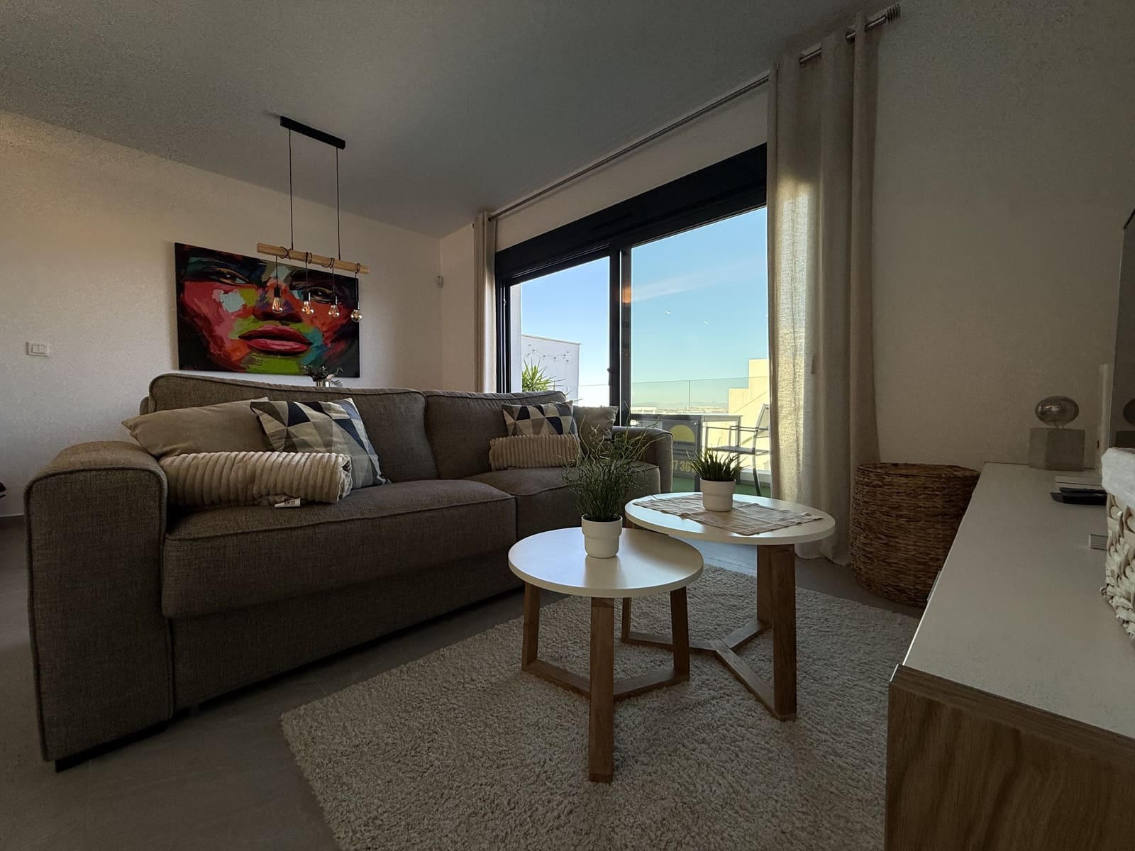 Apartamento de 2 habitaciones en Torrevieja en venta con piscina garaje - 264.900 € (Ref: 9550550)