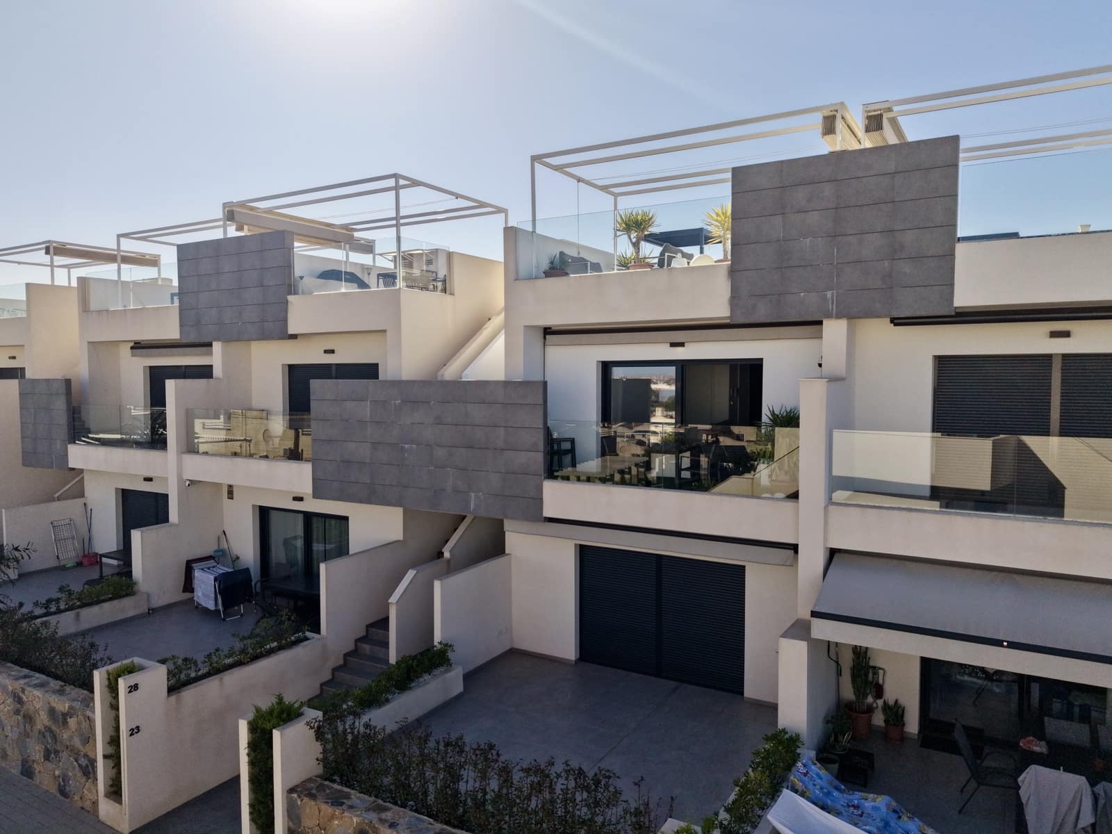 Apartamento de 2 habitaciones en Torrevieja en venta con piscina garaje - 264.900 € (Ref: 9550550)