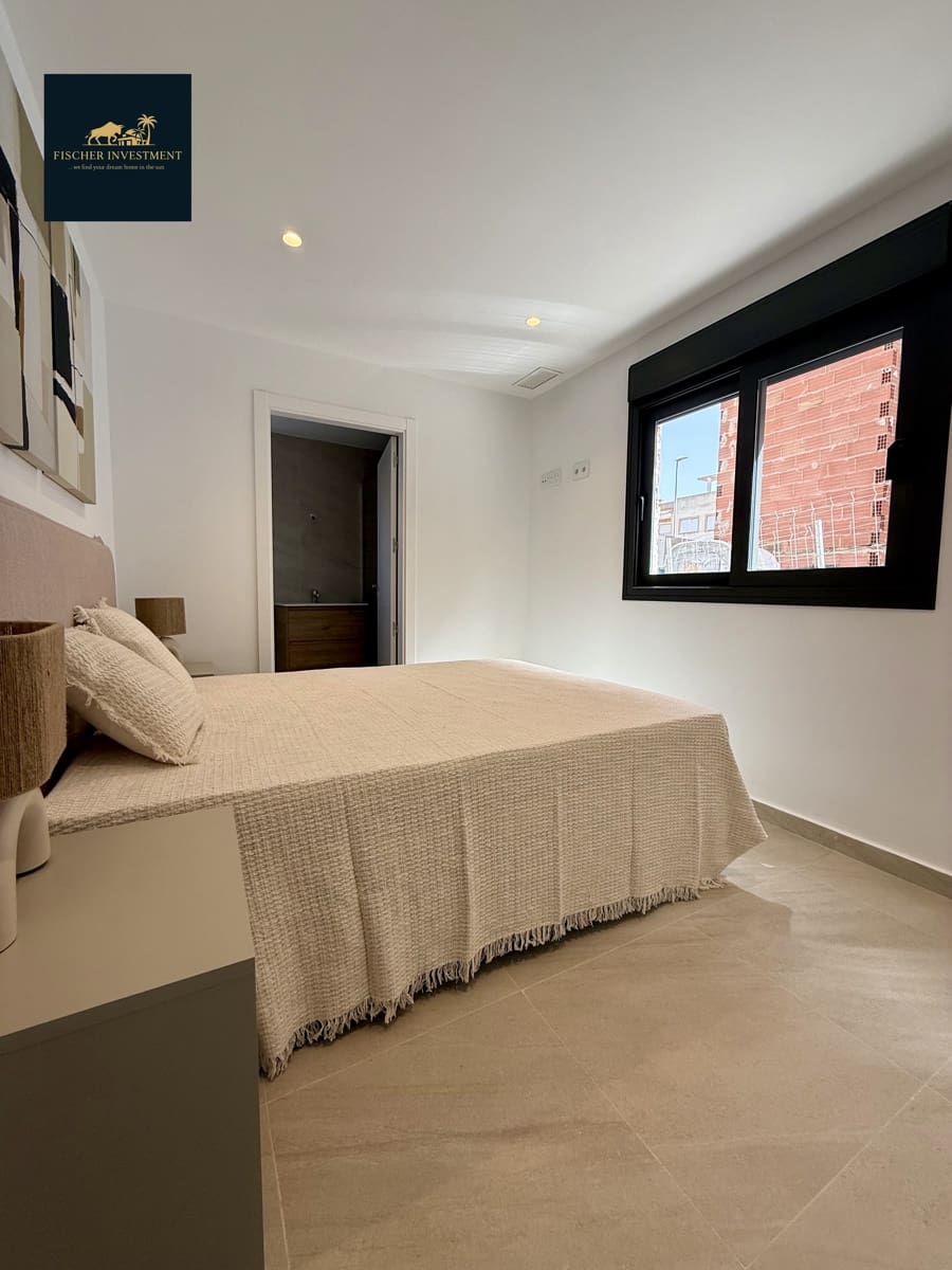 1 slaapkamer Appartement te koop in San Miguel de Salinas met zwembad garage - € 134.900 (Ref: 9570368)