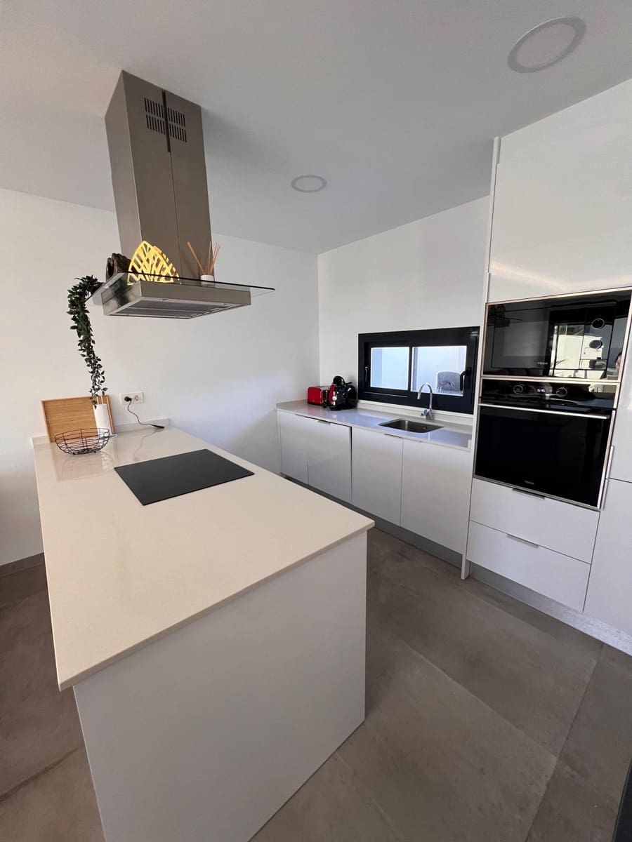 Chalet de 3 habitaciones en Los Montesinos en venta con piscina garaje - 329.900 € (Ref: 9731192)