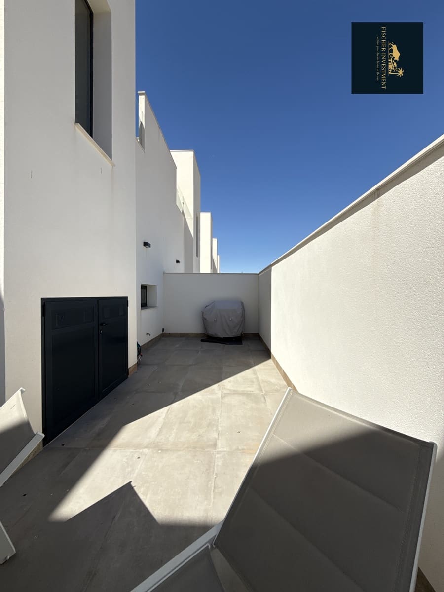 Chalet de 3 habitaciones en Los Montesinos en venta con piscina garaje - 329.900 € (Ref: 9731192)