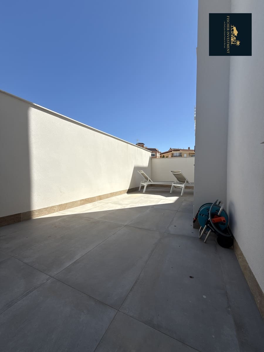Chalet de 3 habitaciones en Los Montesinos en venta con piscina garaje - 329.900 € (Ref: 9731192)