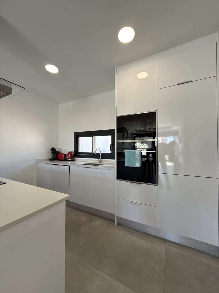 Chalet de 3 habitaciones en Los Montesinos en venta con piscina garaje - 329.900 € (Ref: 9731192)