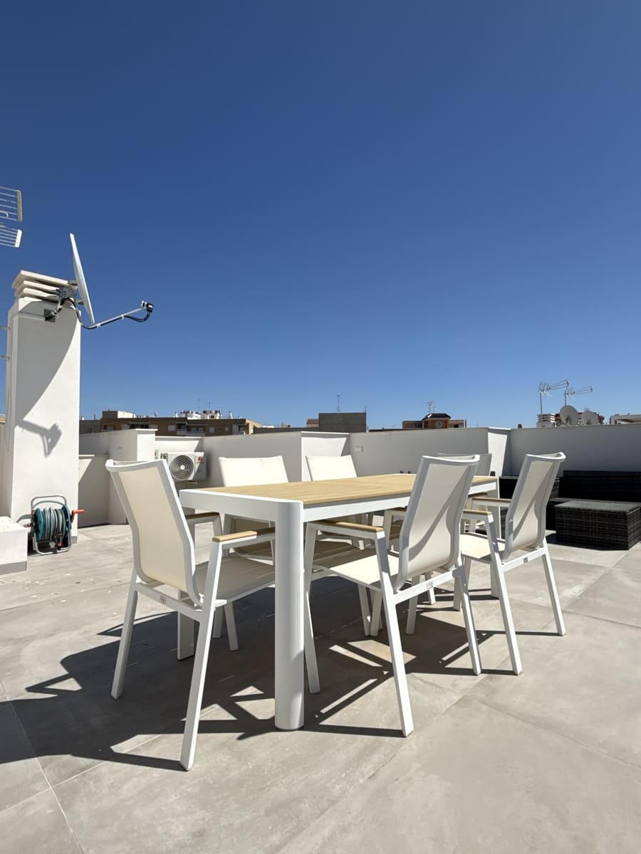 Chalet de 3 habitaciones en Los Montesinos en venta con piscina garaje - 329.900 € (Ref: 9731192)