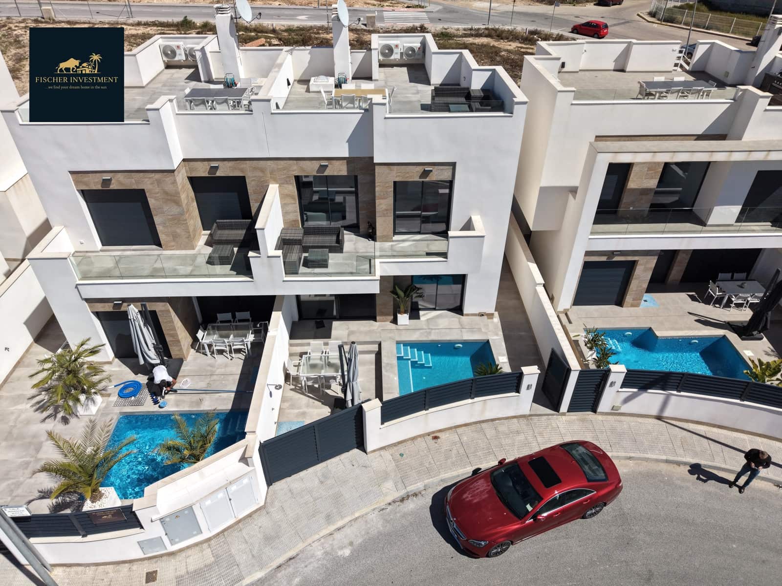 Chalet de 3 habitaciones en Los Montesinos en venta con piscina garaje - 329.900 € (Ref: 9731192)