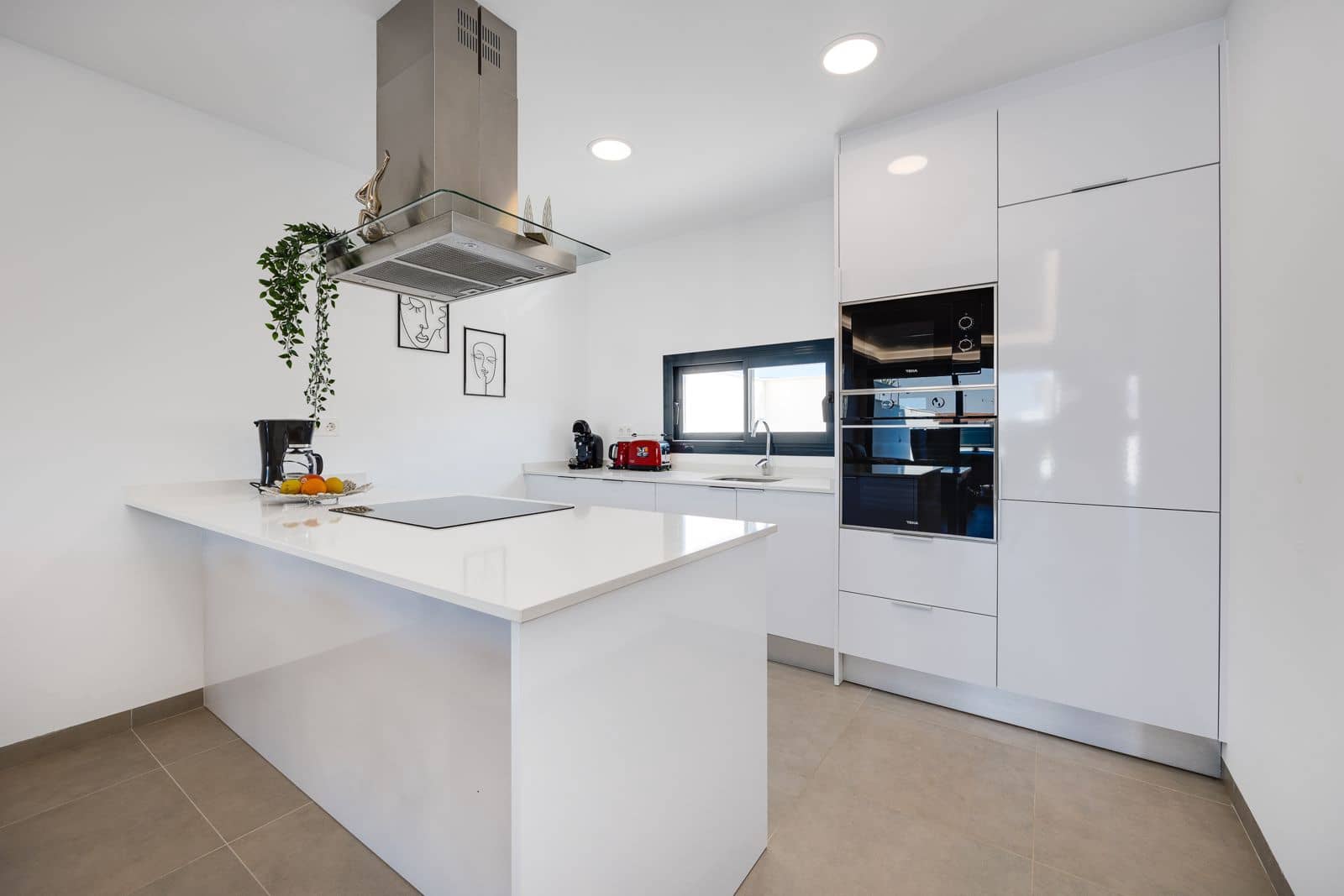 Chalet de 3 habitaciones en Los Montesinos en venta con piscina garaje - 349.900 € (Ref: 9731195)