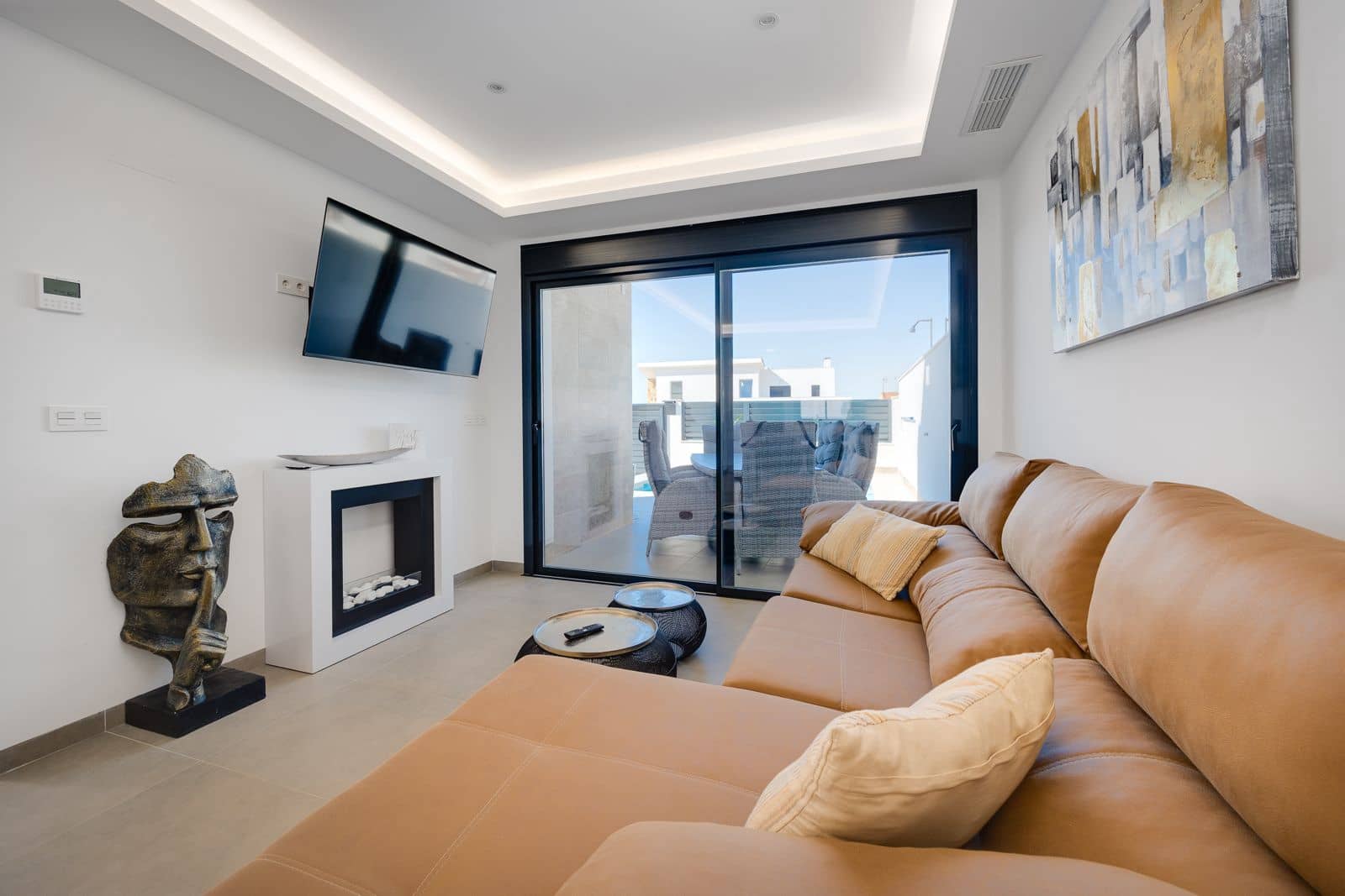 Chalet de 3 habitaciones en Los Montesinos en venta con piscina garaje - 349.900 € (Ref: 9731195)