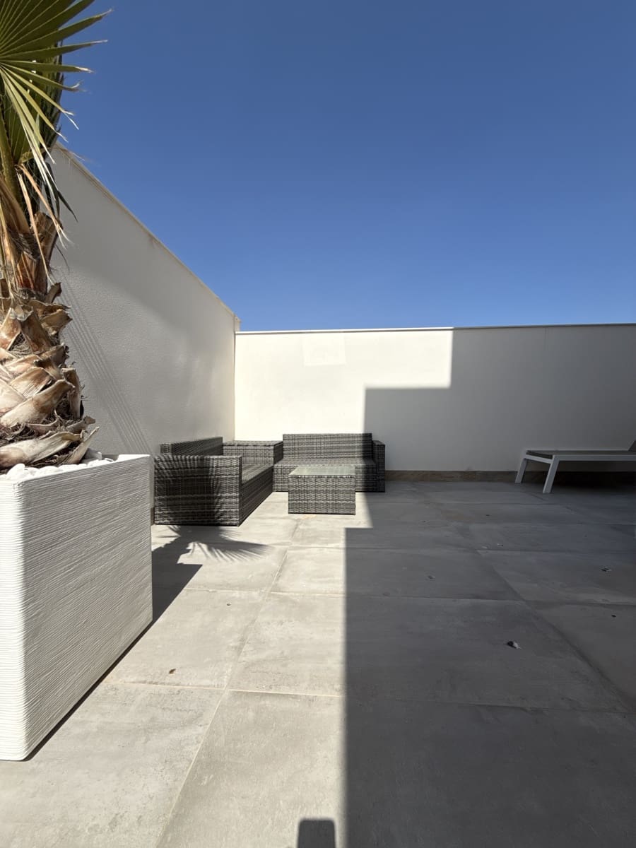 Chalet de 3 habitaciones en Los Montesinos en venta con piscina garaje - 349.900 € (Ref: 9731195)