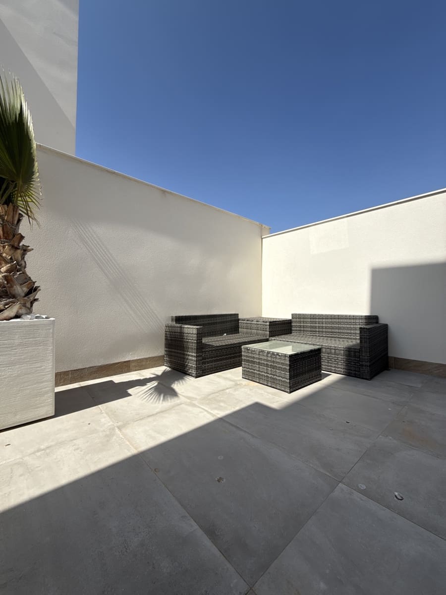 Chalet de 3 habitaciones en Los Montesinos en venta con piscina garaje - 349.900 € (Ref: 9731195)