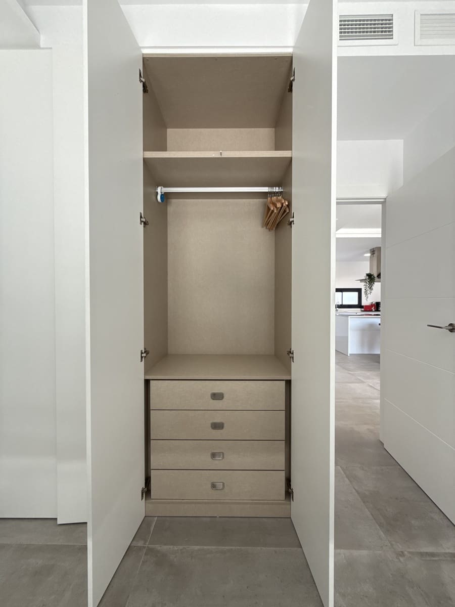 Chalet de 3 habitaciones en Los Montesinos en venta con piscina garaje - 349.900 € (Ref: 9731195)