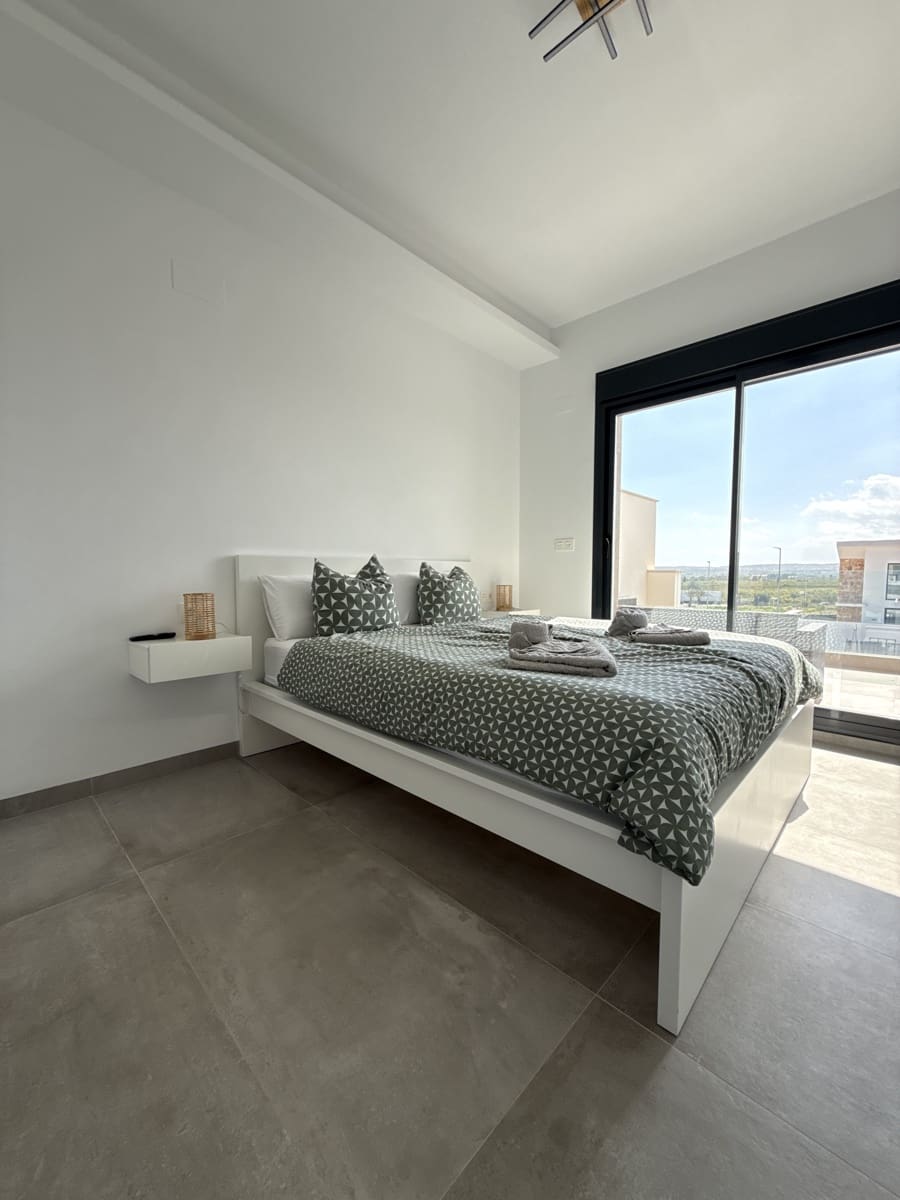 Chalet de 3 habitaciones en Los Montesinos en venta con piscina garaje - 349.900 € (Ref: 9731195)