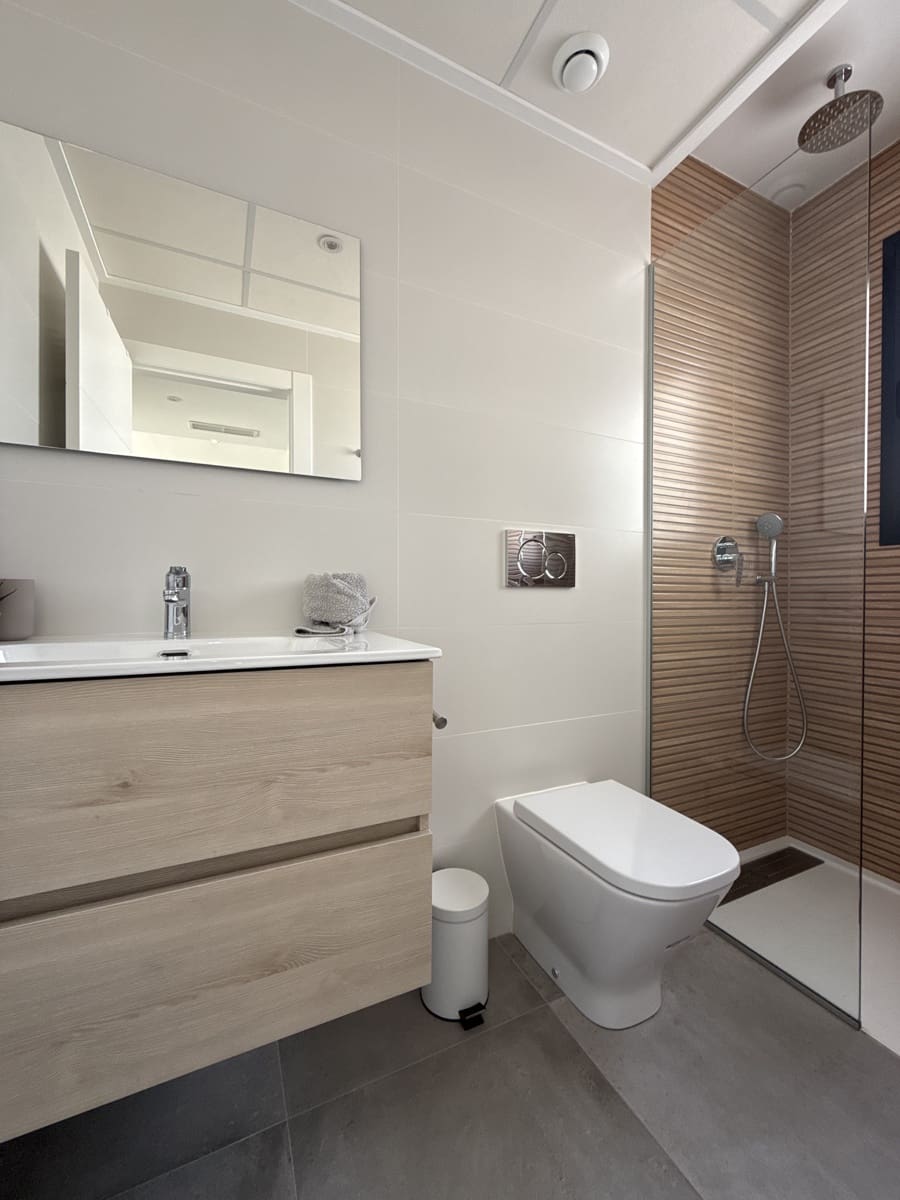 Chalet de 3 habitaciones en Los Montesinos en venta con piscina garaje - 349.900 € (Ref: 9731195)