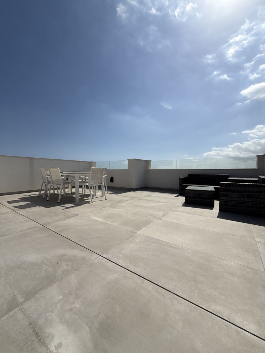 Chalet de 3 habitaciones en Los Montesinos en venta con piscina garaje - 349.900 € (Ref: 9731195)