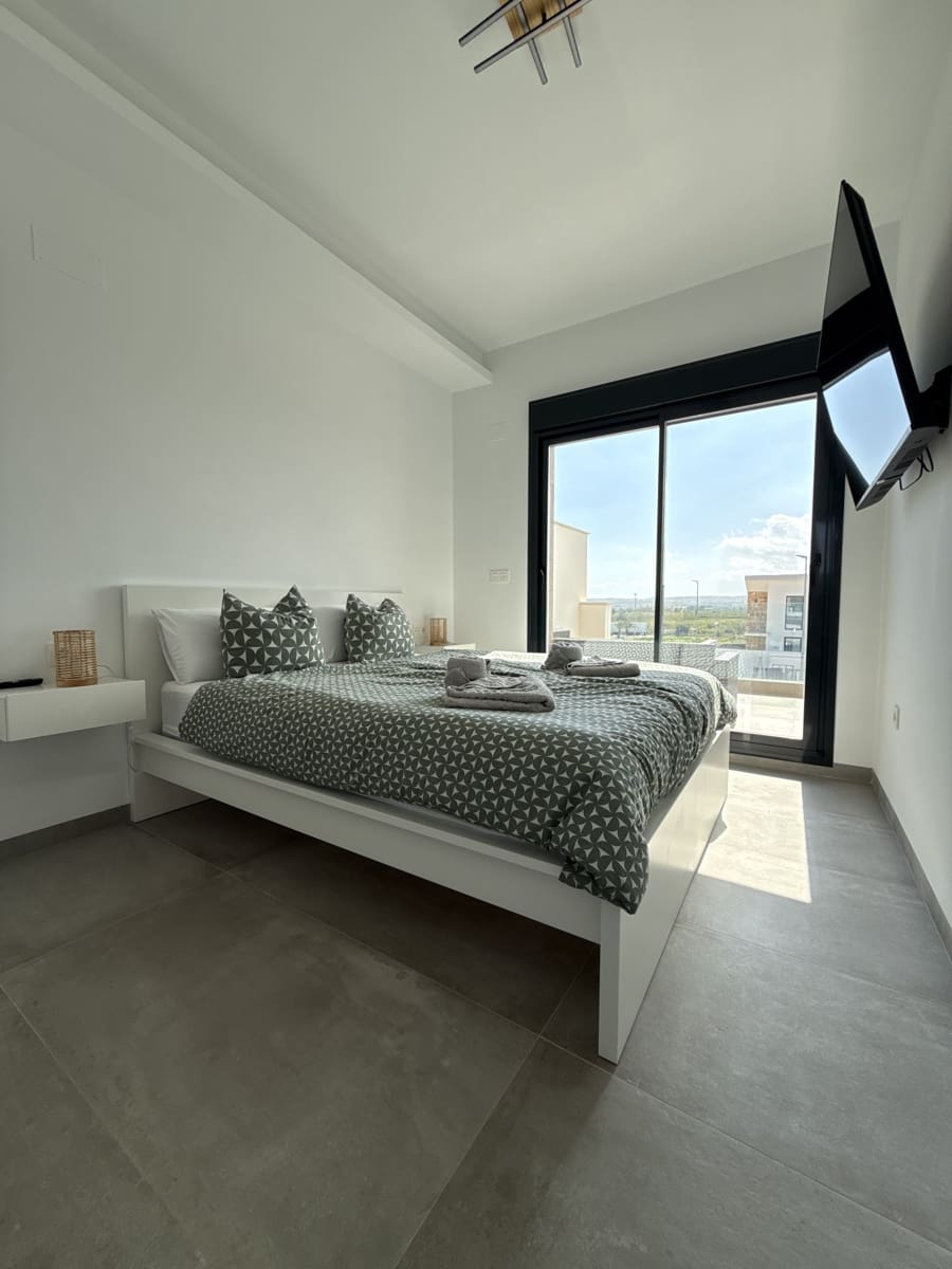 Chalet de 3 habitaciones en Los Montesinos en venta con piscina garaje - 349.900 € (Ref: 9731195)