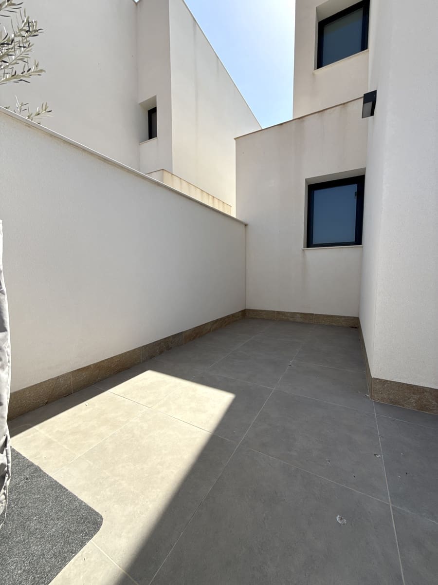 3 chambre Villa/Maison à vendre à Los Montesinos avec piscine garage - 369 900 € (Ref: 9733945)