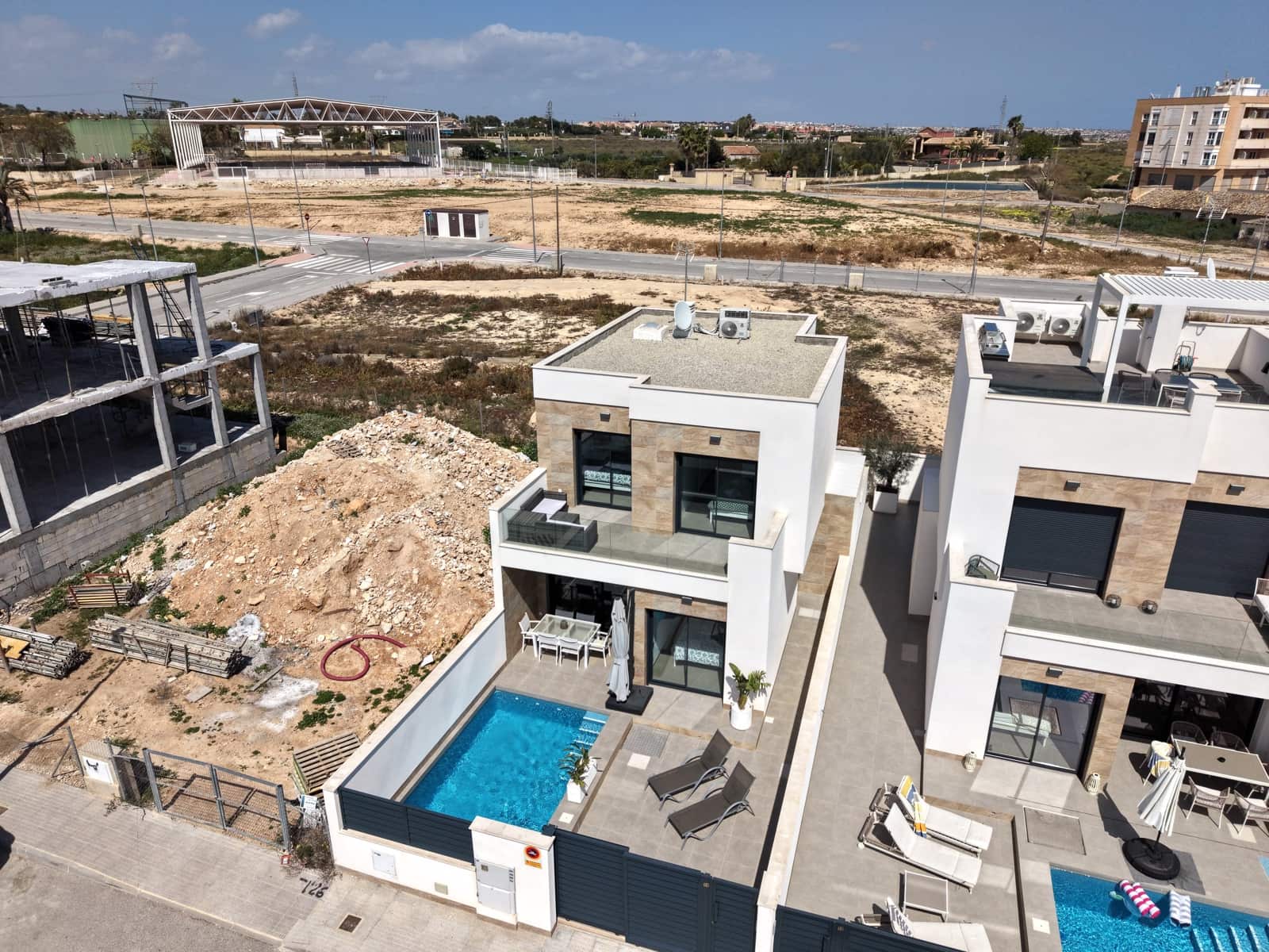 3 chambre Villa/Maison à vendre à Los Montesinos avec piscine garage - 369 900 € (Ref: 9733945)