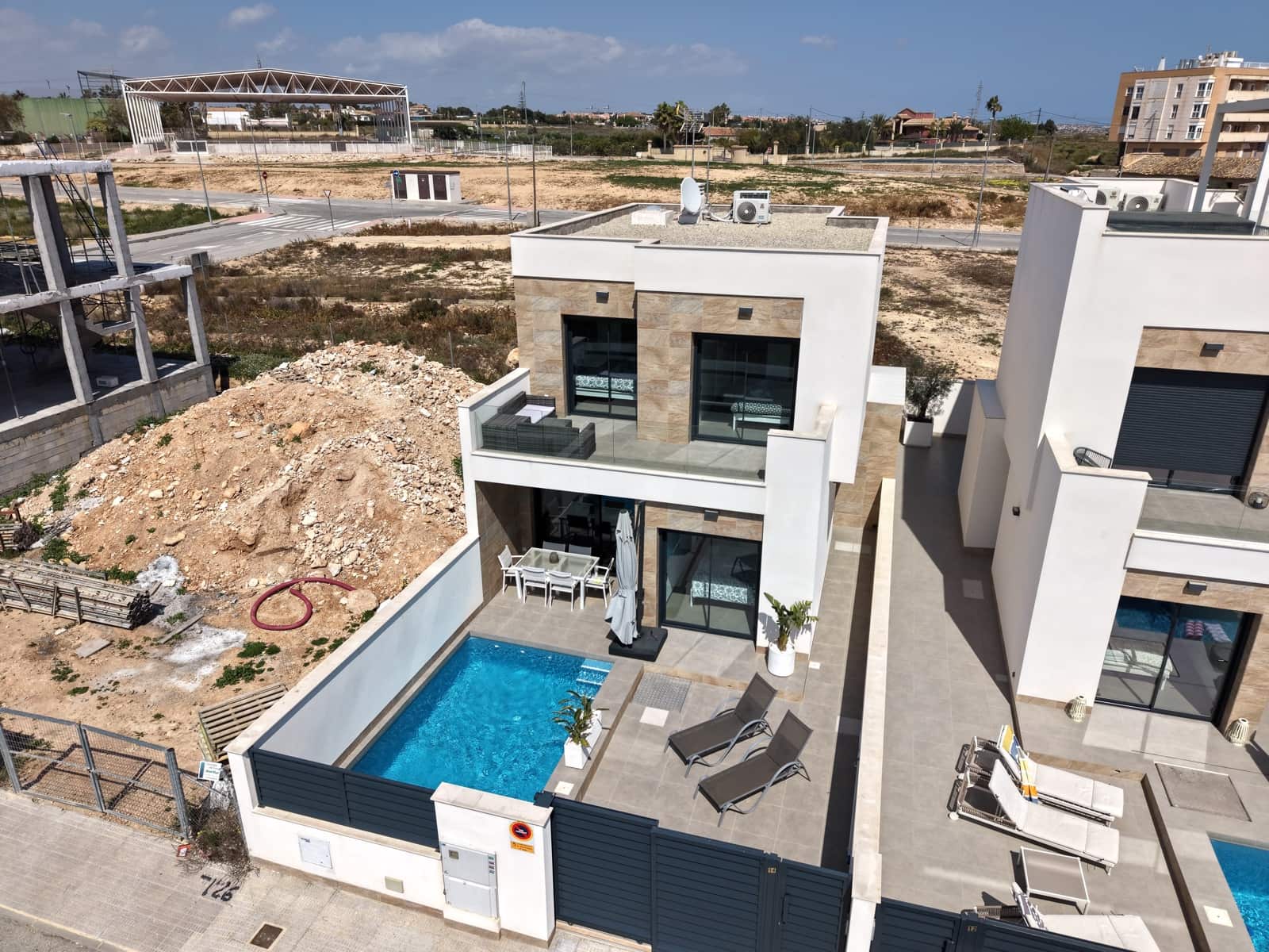 3 chambre Villa/Maison à vendre à Los Montesinos avec piscine garage - 369 900 € (Ref: 9733945)