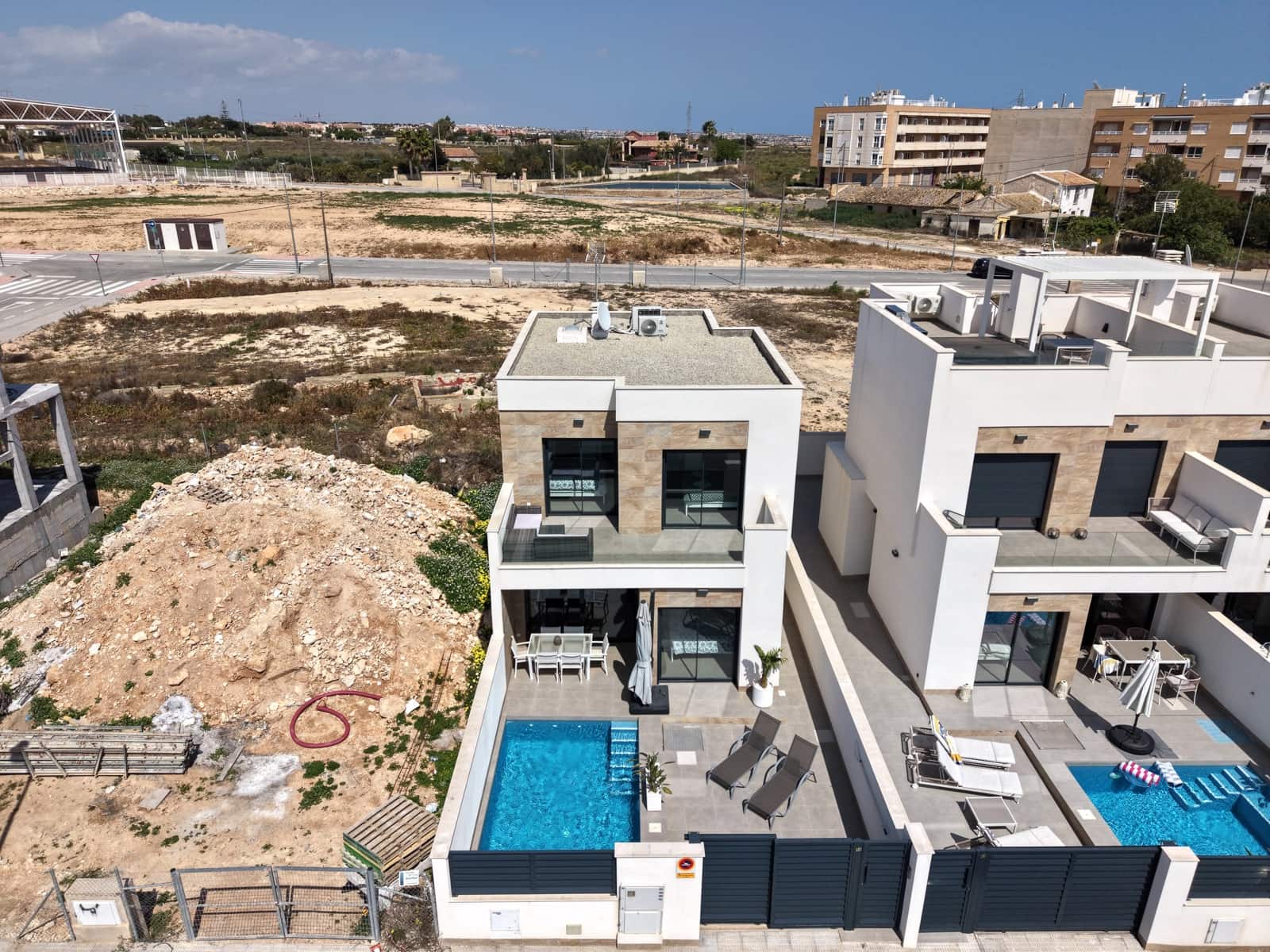 3 chambre Villa/Maison à vendre à Los Montesinos avec piscine garage - 369 900 € (Ref: 9733945)