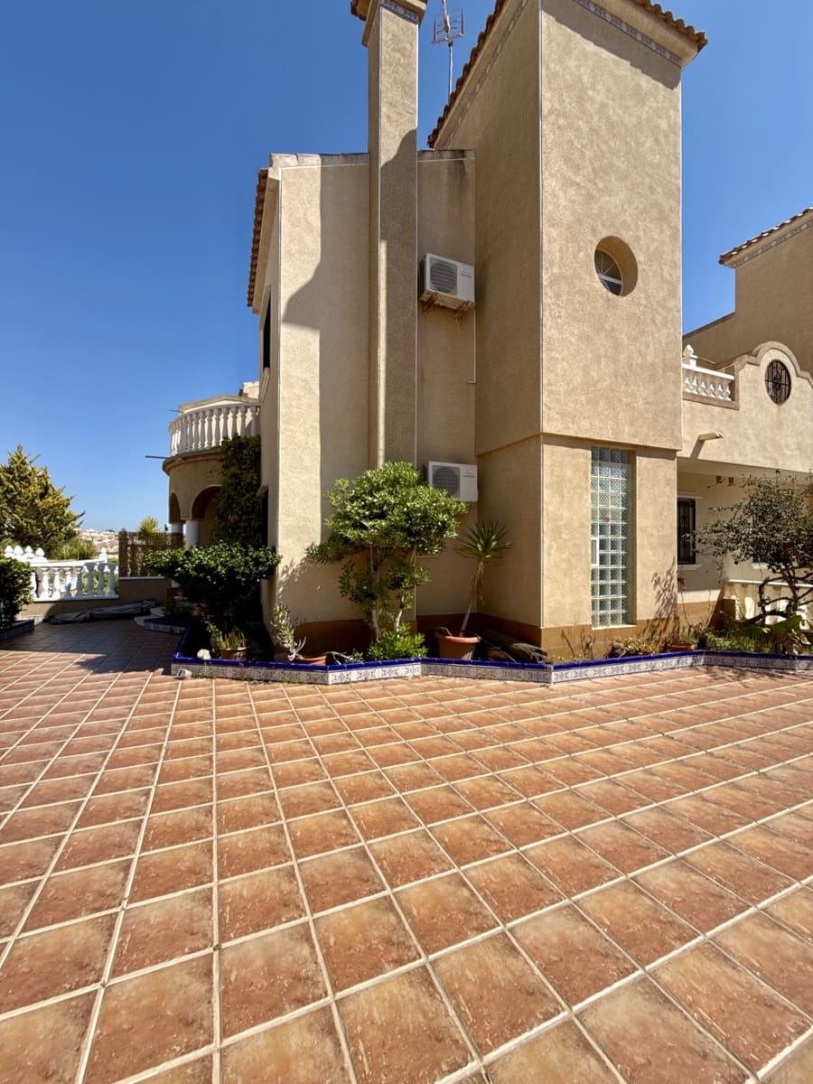 3 slaapkamer Huis te koop in Orihuela met zwembad garage - € 269.900 (Ref: 9751420)