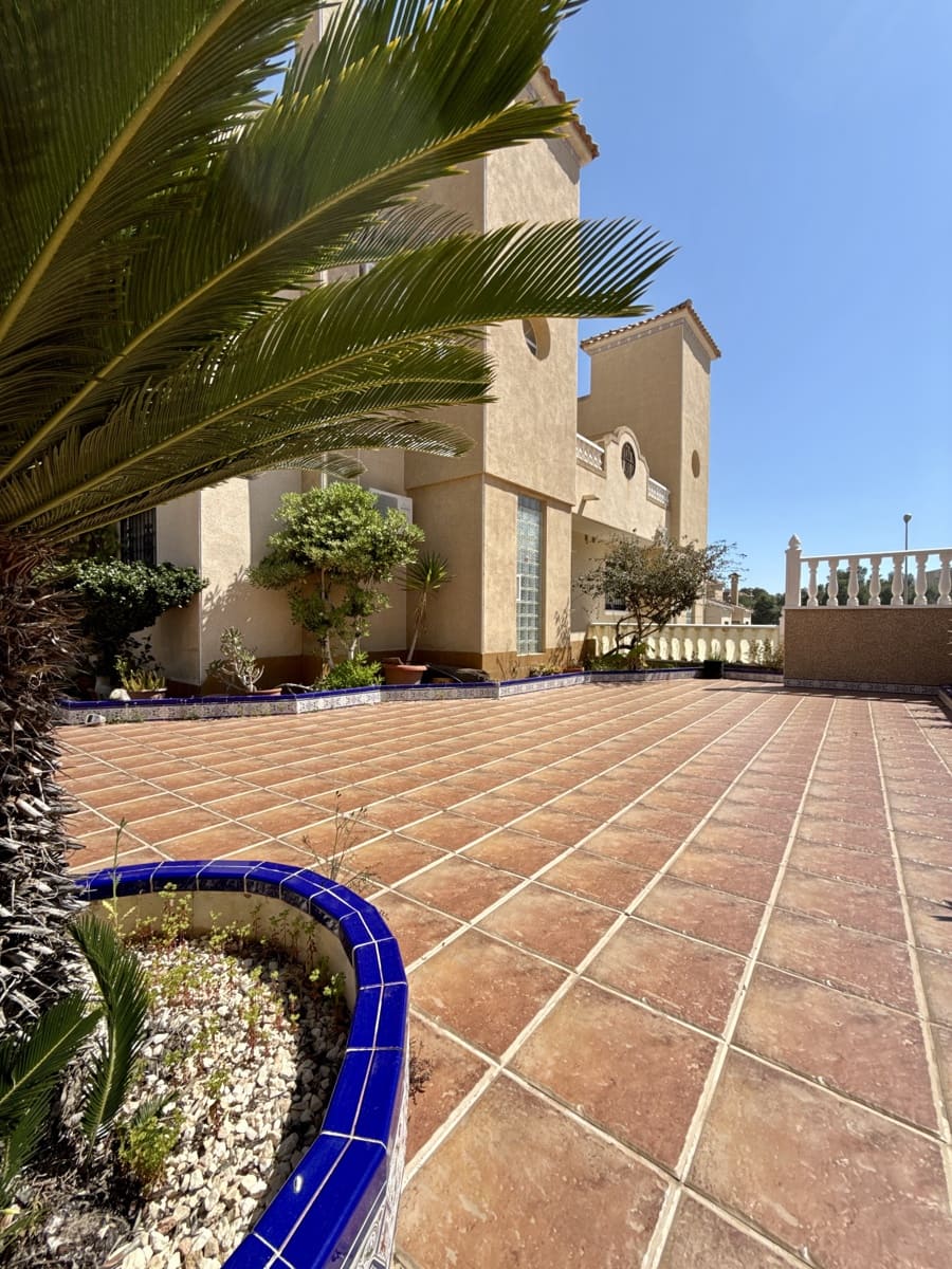 3 slaapkamer Huis te koop in Orihuela met zwembad garage - € 269.900 (Ref: 9751420)