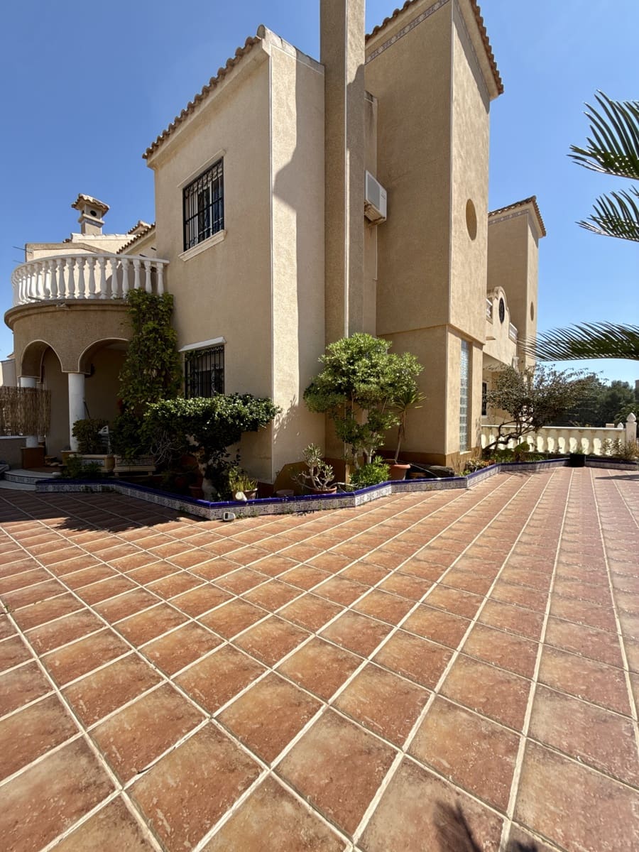 3 slaapkamer Huis te koop in Orihuela met zwembad garage - € 269.900 (Ref: 9751420)