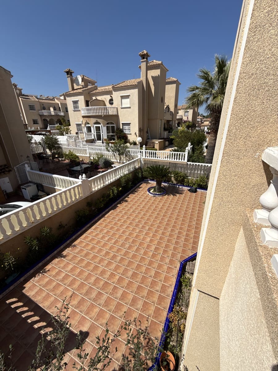 3 slaapkamer Huis te koop in Orihuela met zwembad garage - € 269.900 (Ref: 9751420)