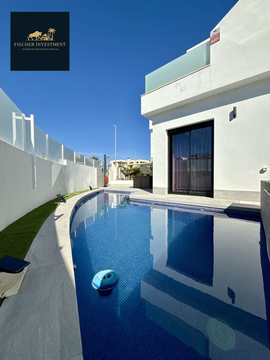 3 soverom Villa til salgs i Los Montesinos med svømmebasseng garasje - € 399 000 (Ref: 9751421)