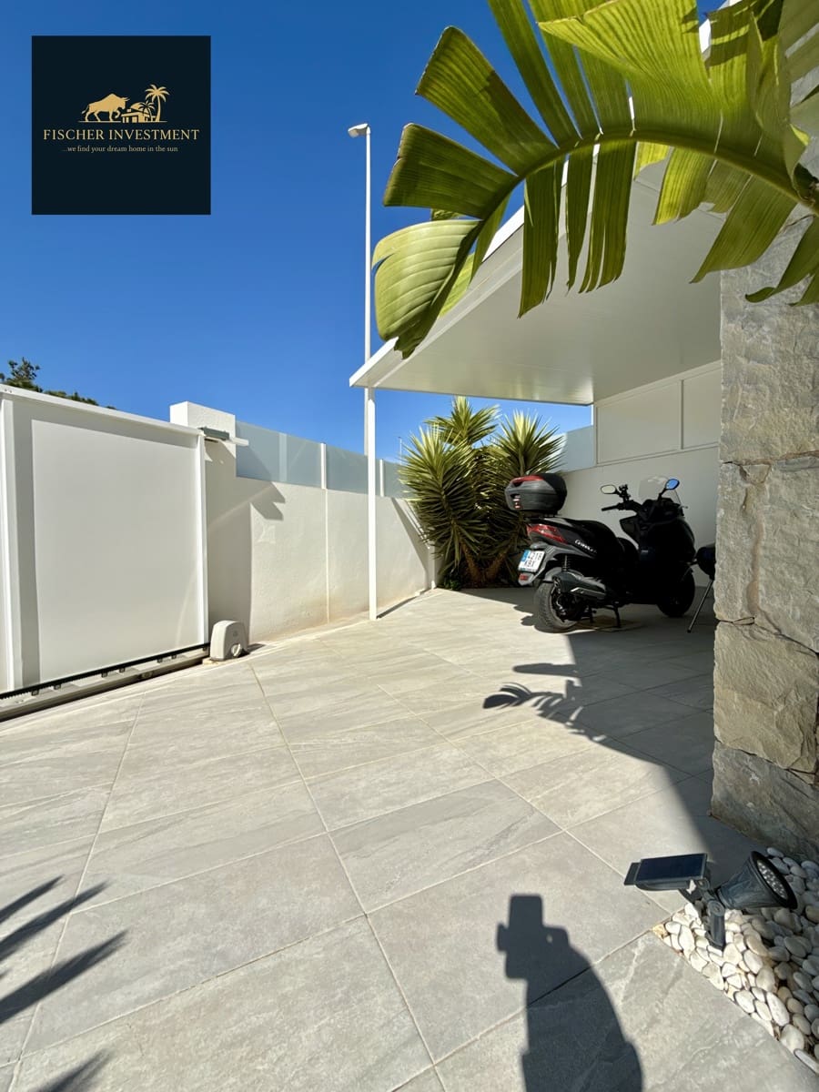 3 soverom Villa til salgs i Los Montesinos med svømmebasseng garasje - € 399 000 (Ref: 9751421)