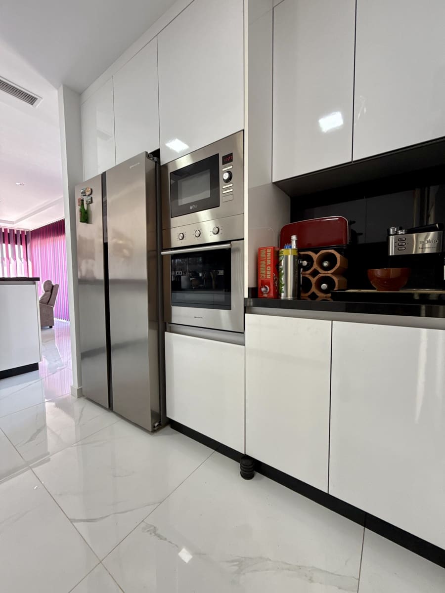 3 soverom Villa til salgs i Los Montesinos med svømmebasseng garasje - € 399 000 (Ref: 9751421)