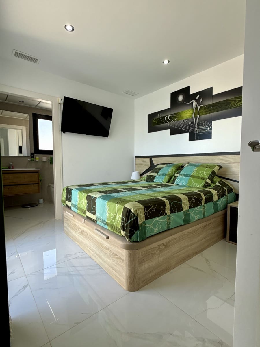 3 soverom Villa til salgs i Los Montesinos med svømmebasseng garasje - € 399 000 (Ref: 9751421)