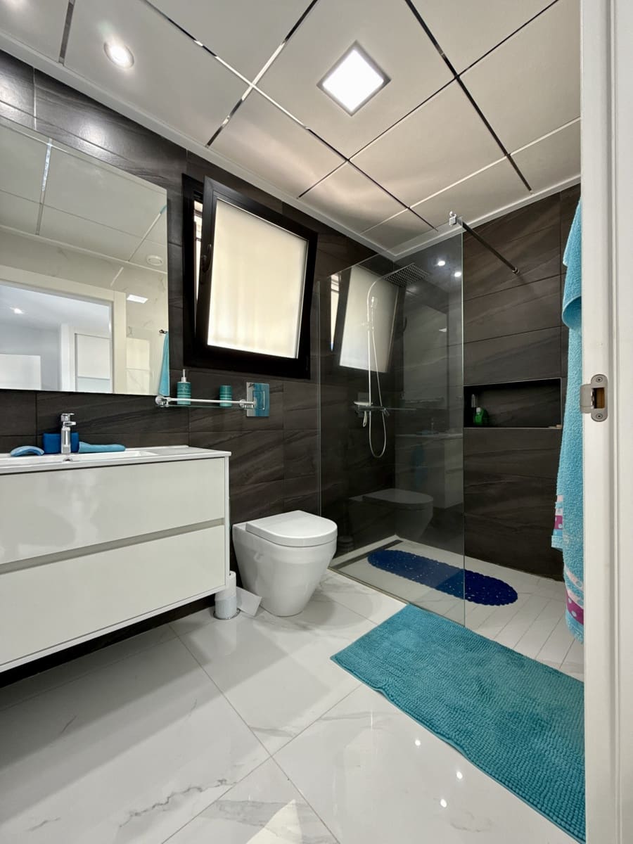 3 soverom Villa til salgs i Los Montesinos med svømmebasseng garasje - € 399 000 (Ref: 9751421)