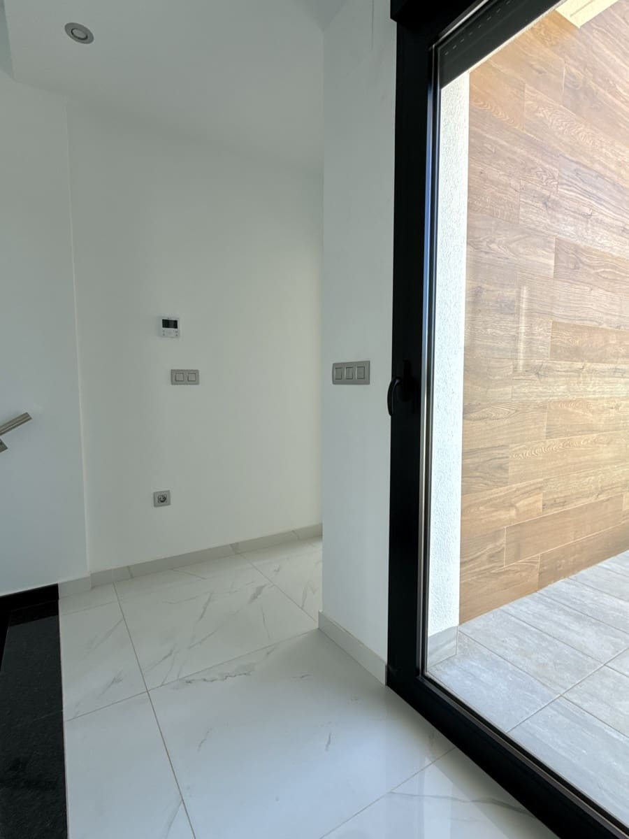 3 soverom Villa til salgs i Los Montesinos med svømmebasseng garasje - € 399 000 (Ref: 9751421)