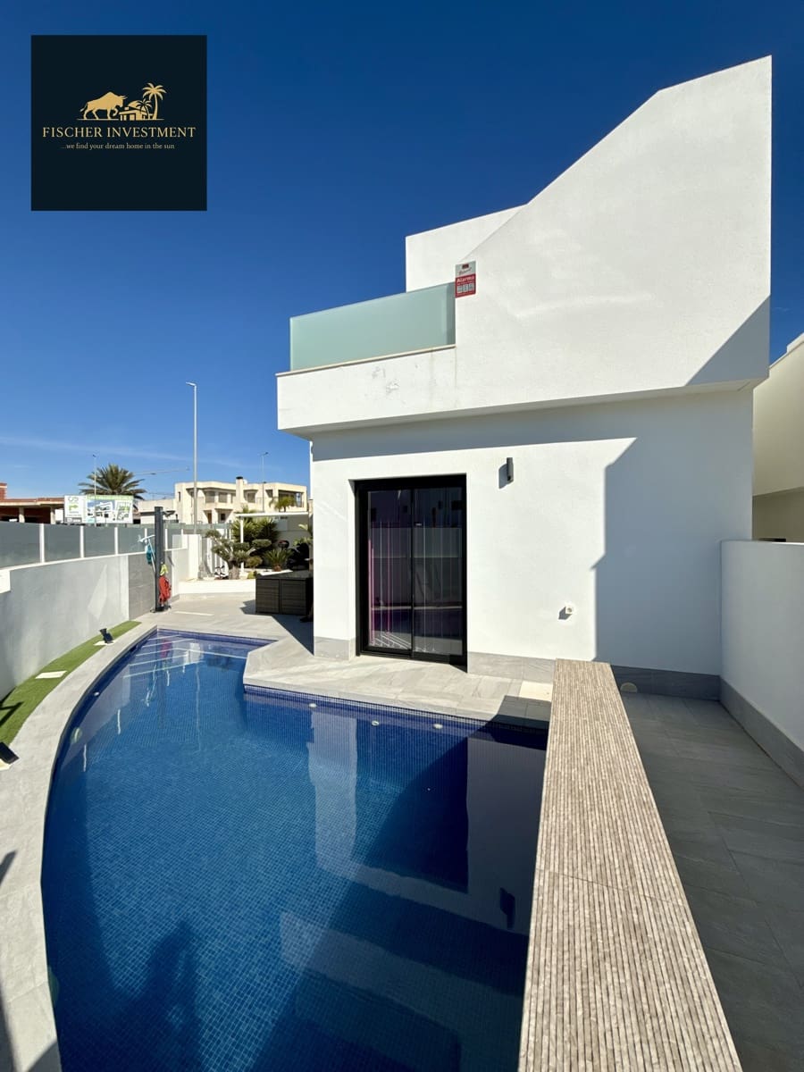 3 soverom Villa til salgs i Los Montesinos med svømmebasseng garasje - € 399 000 (Ref: 9751421)