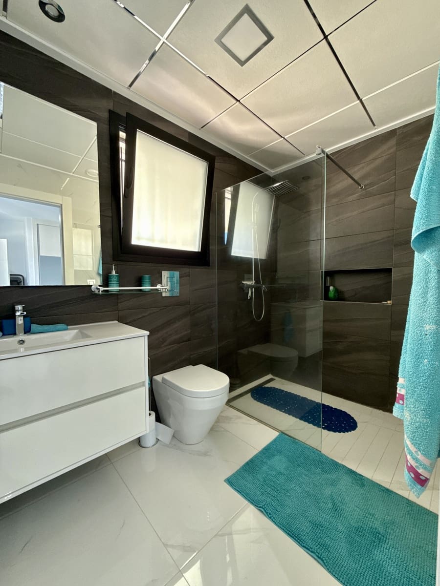 3 soverom Villa til salgs i Los Montesinos med svømmebasseng garasje - € 399 000 (Ref: 9751421)