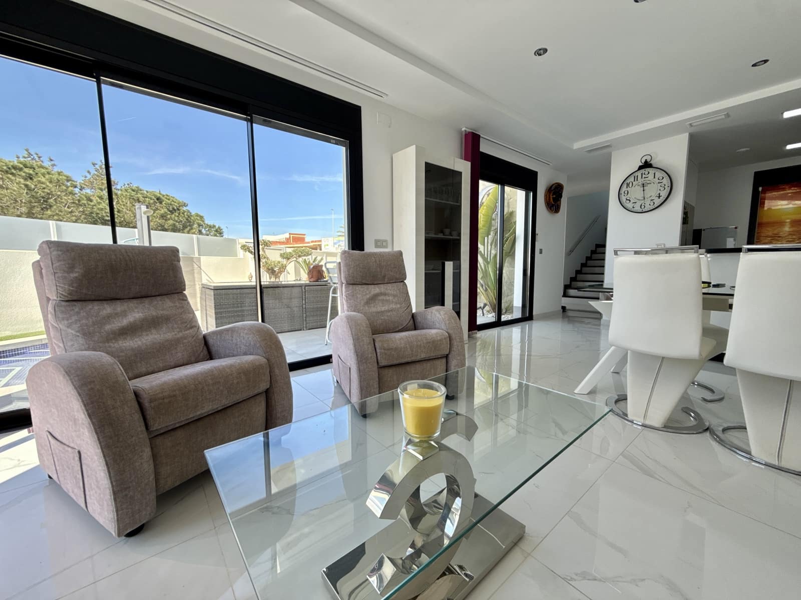 3 soverom Villa til salgs i Los Montesinos med svømmebasseng garasje - € 399 000 (Ref: 9751421)