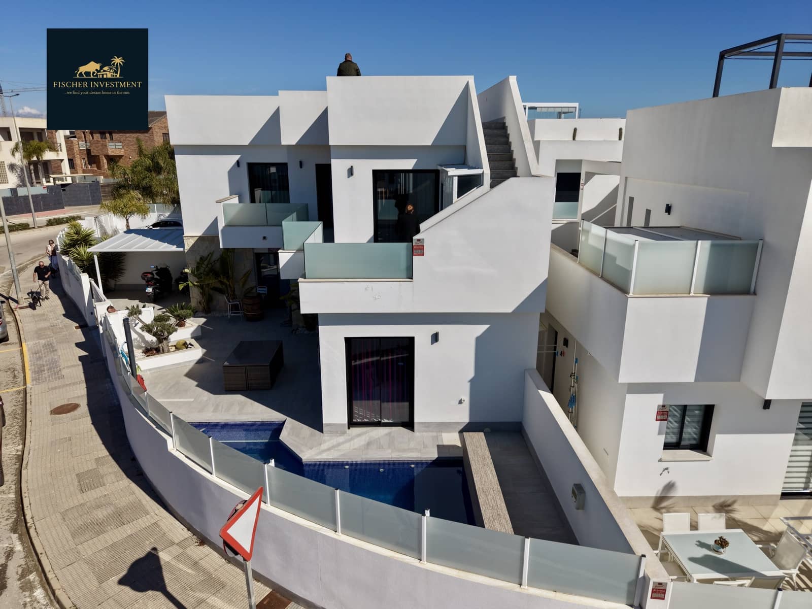 3 soverom Villa til salgs i Los Montesinos med svømmebasseng garasje - € 399 000 (Ref: 9751421)